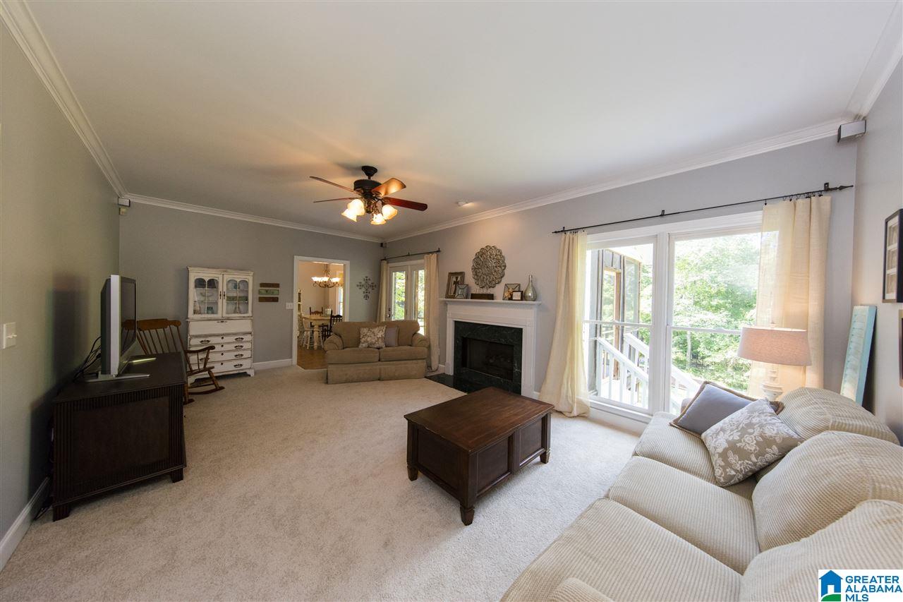 105 Kingsley Road Alabaster, AL 35007 - Photo 4 of 48