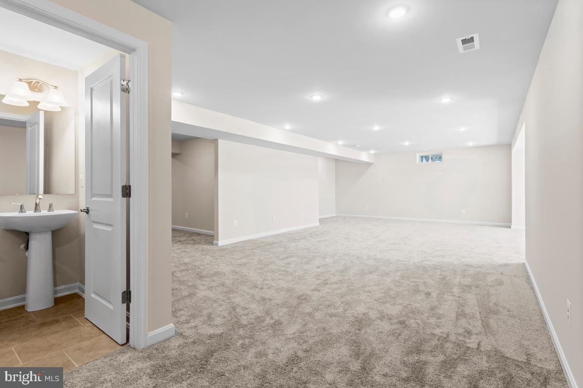 10465 Dowell Road Midland, VA 22728 - Photo 11 of 14