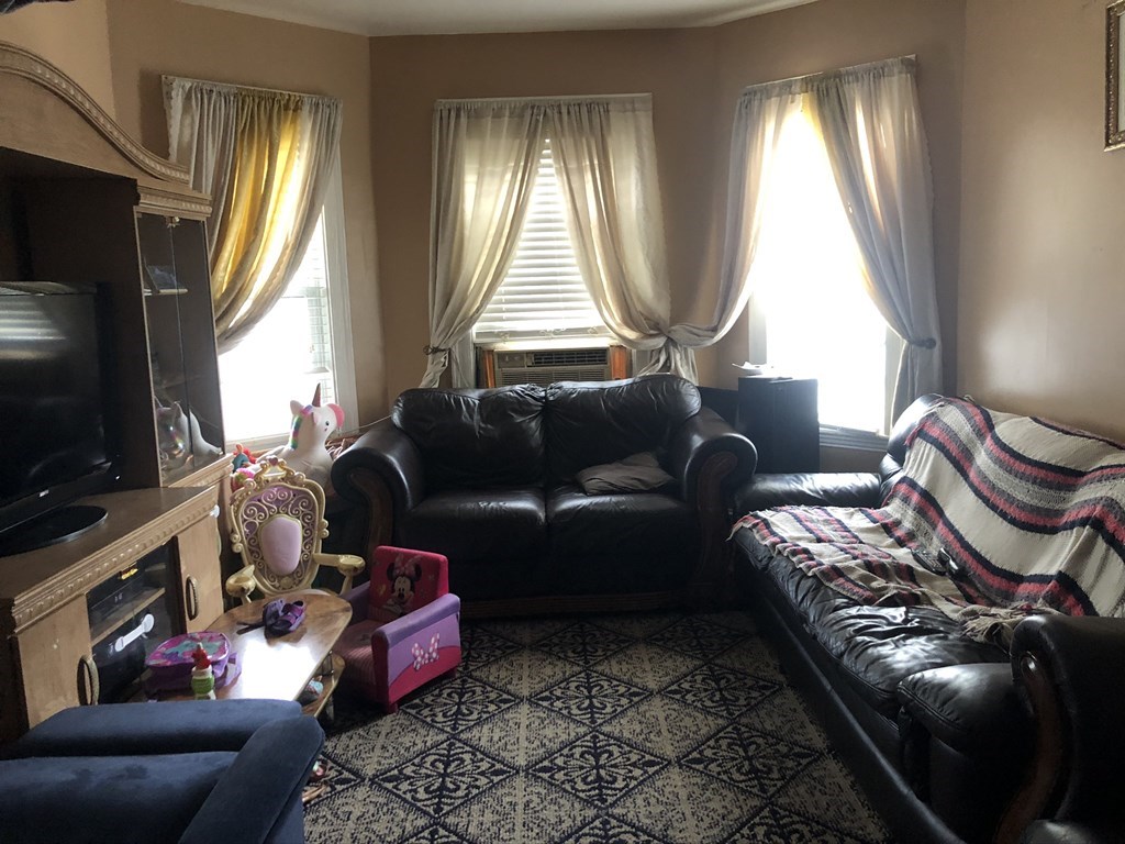 21 Ridgewood Street Boston, MA 02122 - Photo 20 of 25 Gallery Image 20