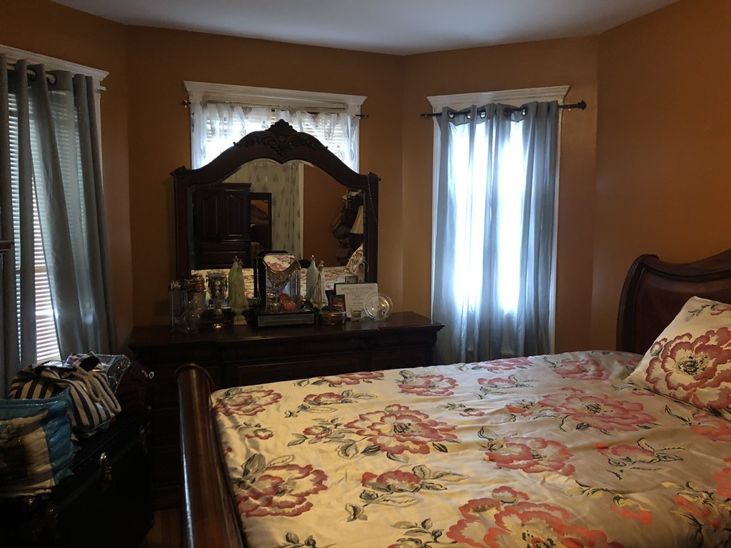21 Ridgewood Street Boston, MA 02122 - Photo 8 of 25 Gallery Image 8
