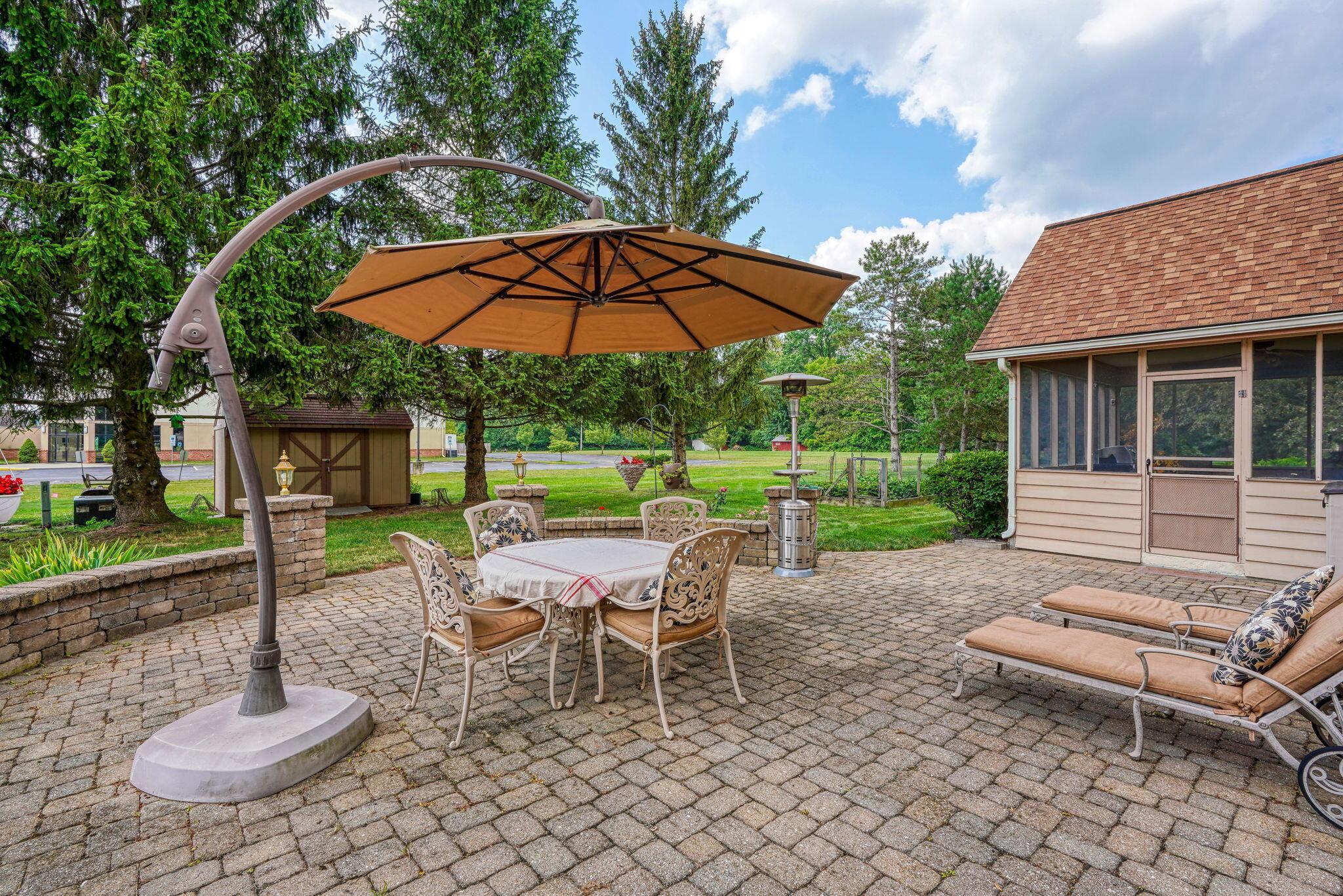 1457 Woodridge Road Marion, OH 43302 - Photo 45 of 80 Brick Patio