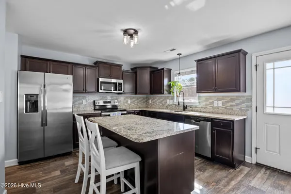 $349,900 | 214 Breakwater Drive, Sneads Ferry, NC 28460