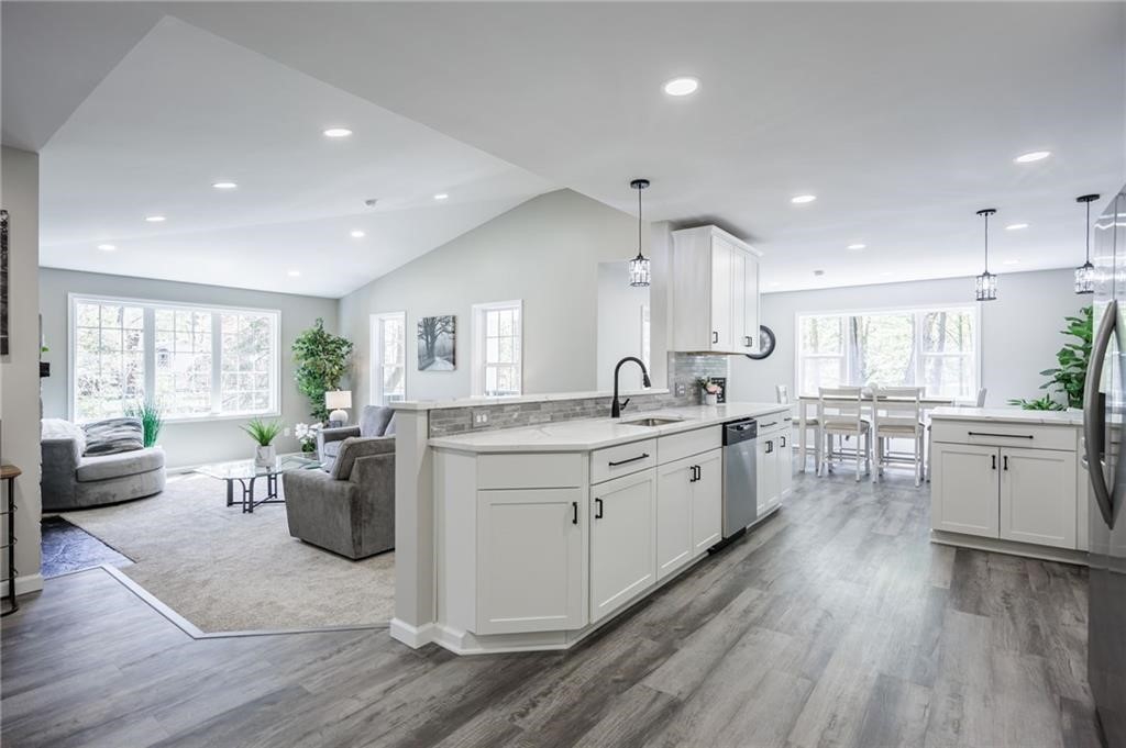 16 Pine Hill Road Parma, NY 14559 - Photo 12 of 45
