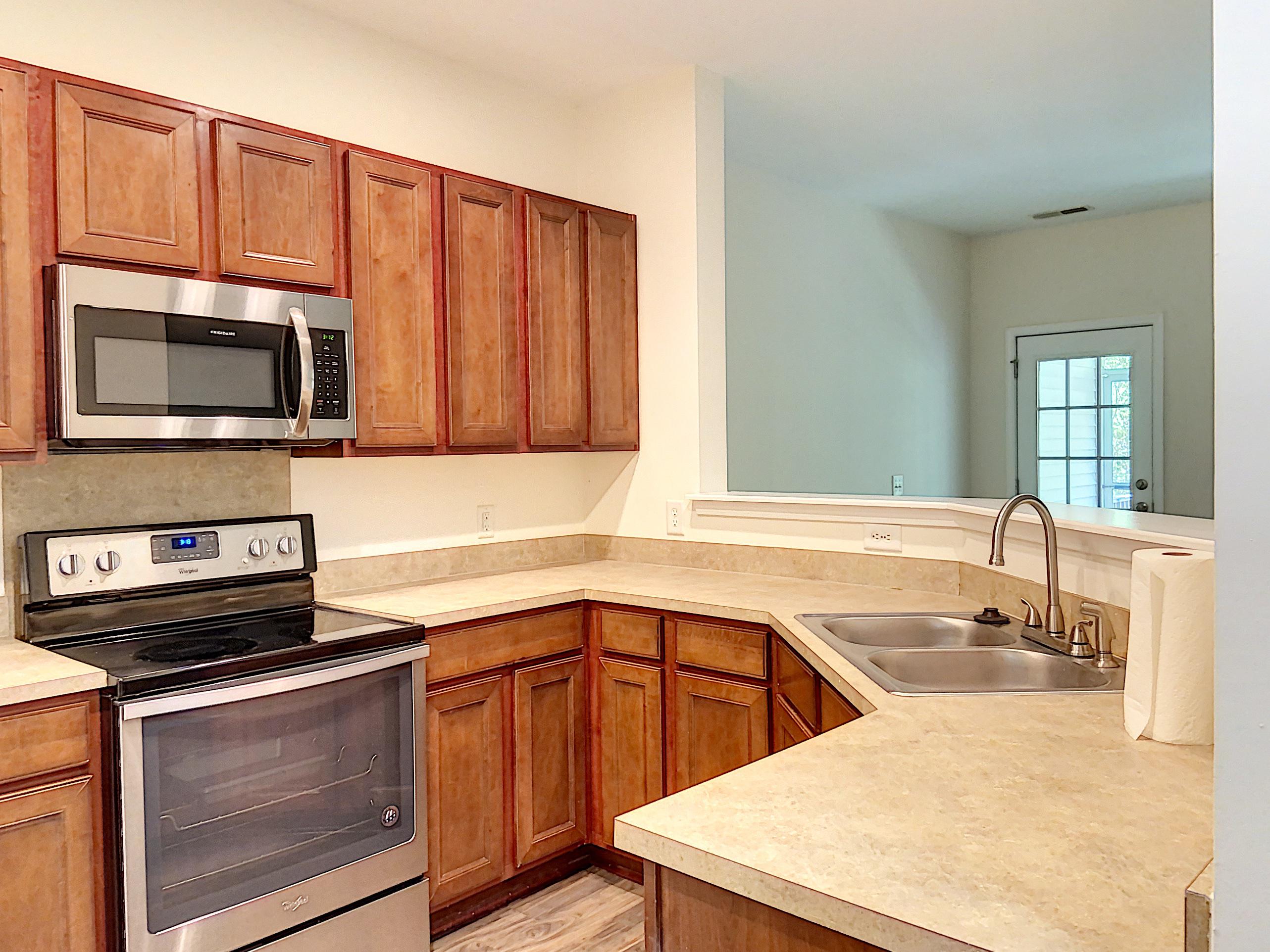 331 Flyway Road Goose Creek, SC 29445 - Photo 5 of 16 Kitchen