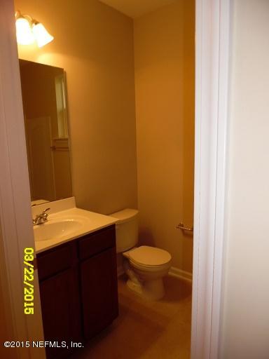 3095 Chestnut Ridge Way, Unit 21F Orange Park, FL 32065 - Photo 23 of 33 21F - Edgewood - Hall Bath #2 - Pic 2 ML