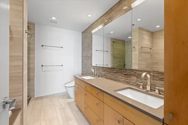 $6,950 | 250 East Pearson Street, Unit 1601A, Chicago, IL 60611