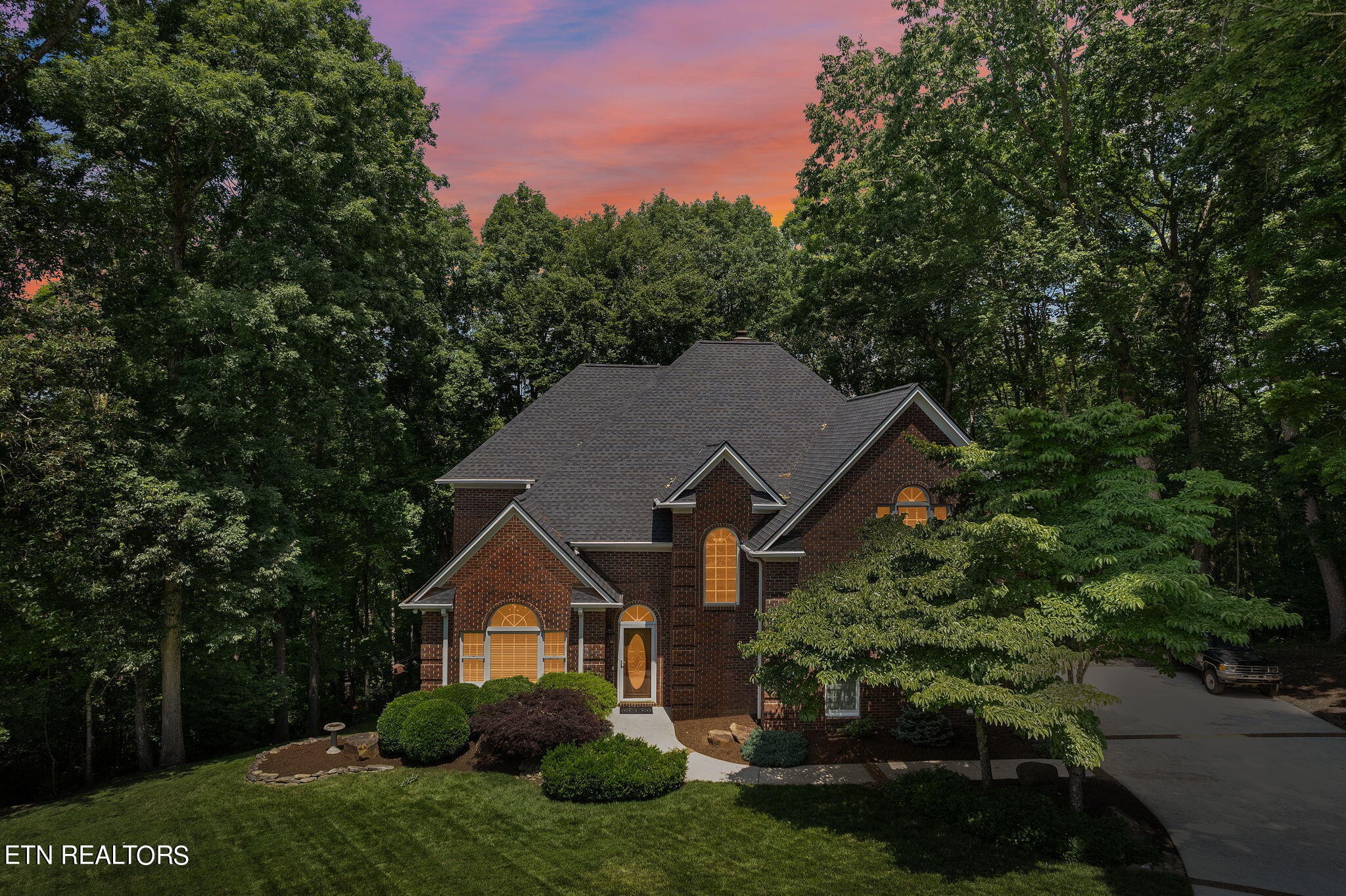 128 Westview Lane Oak Ridge, TN 37830 - Photo 2 of 59 Gallery Image 2