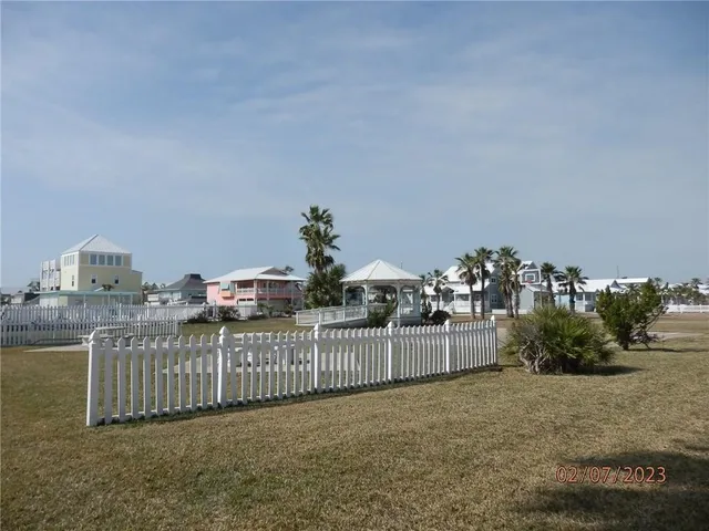 $3,750 | 256 Beachwalk Lane, Port Aransas, TX 78373