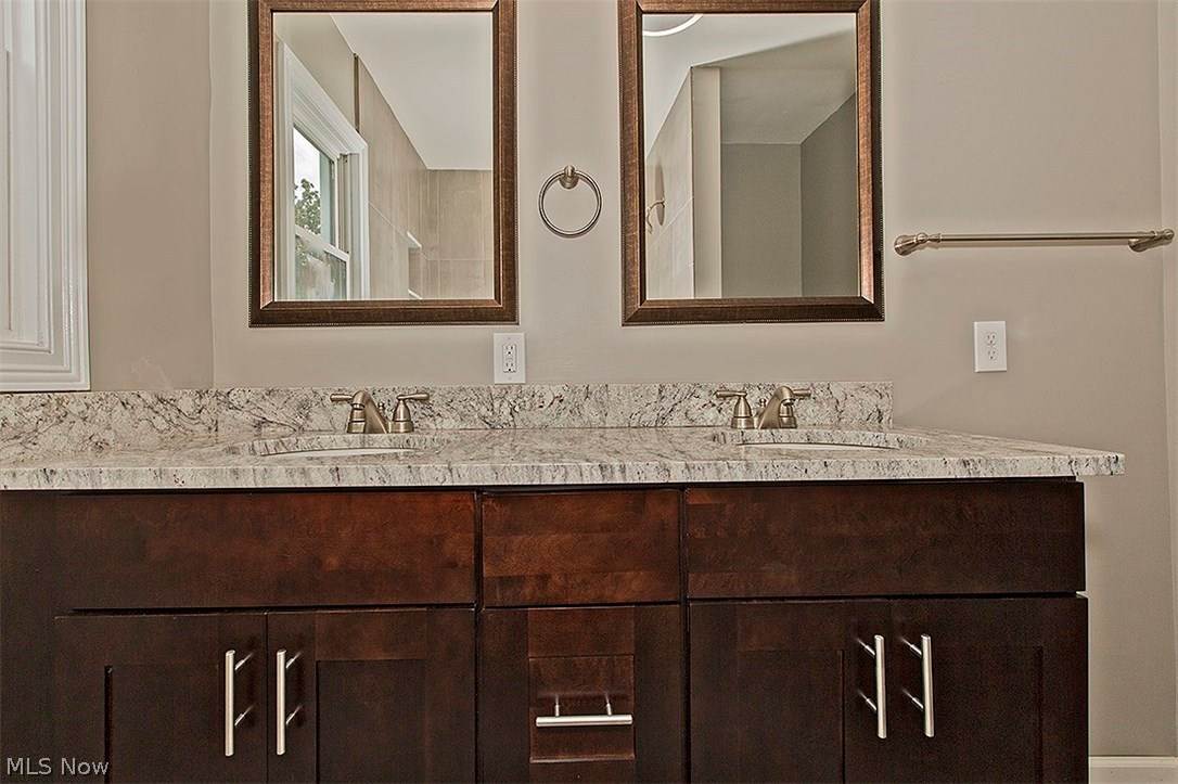 714 Miner Road Cleveland, OH 44143 - Photo 18 of 30