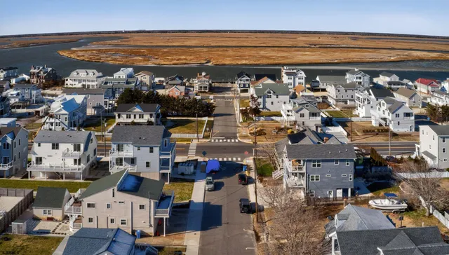 $1,790,000 | 5 East Sumner Avenue, Strathmere, NJ 08248