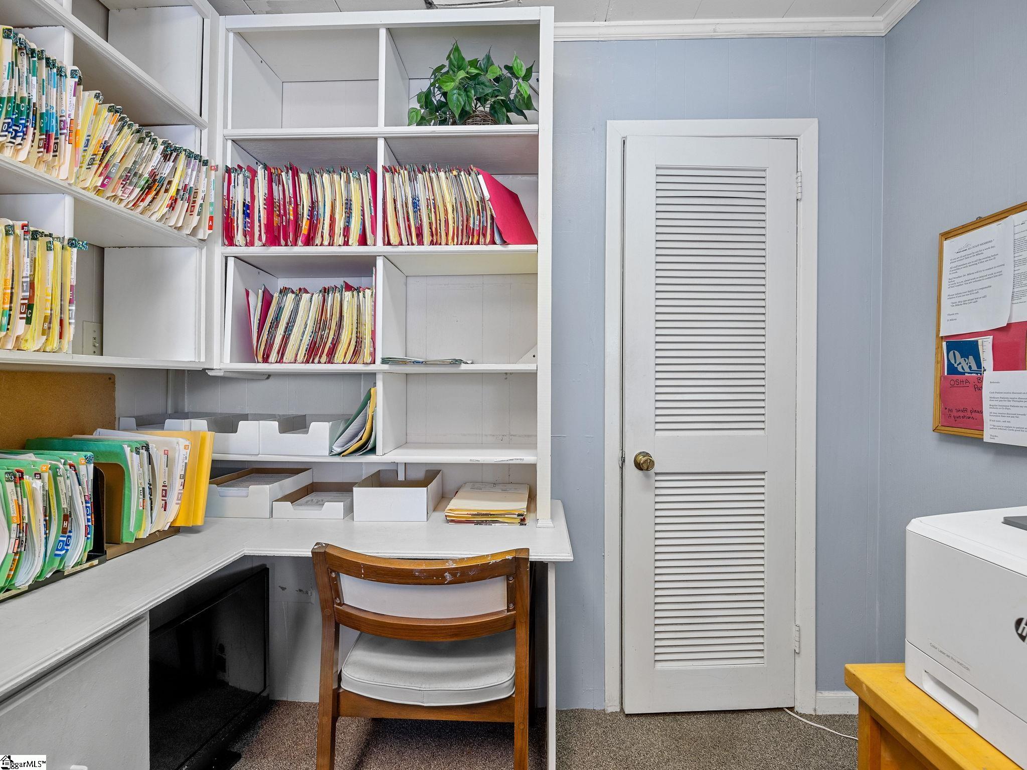 111 West Rutledge Avenue Gaffney, SC 29340 - Photo 11 of 37