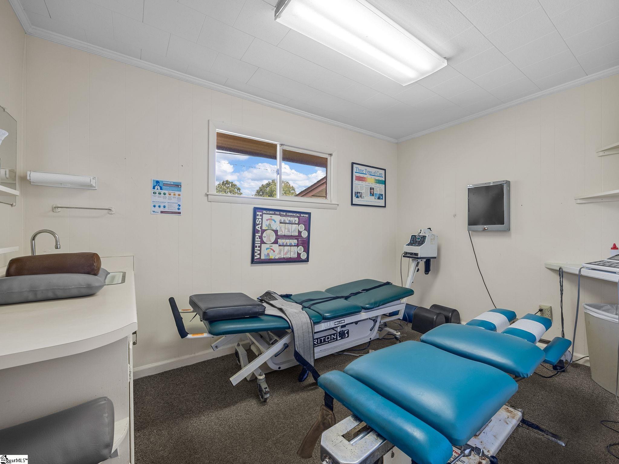 111 West Rutledge Avenue Gaffney, SC 29340 - Photo 15 of 37