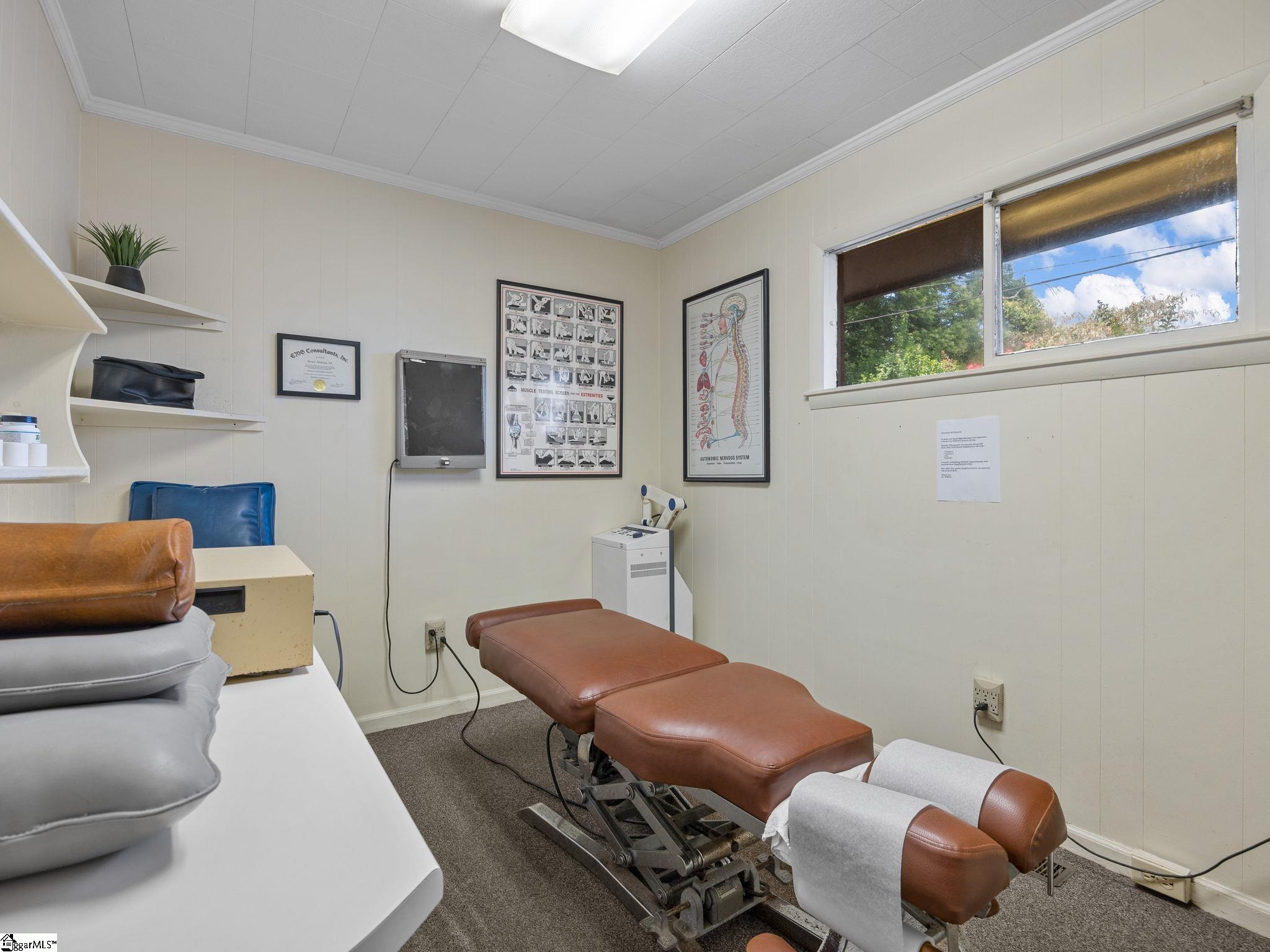 111 West Rutledge Avenue Gaffney, SC 29340 - Photo 16 of 37