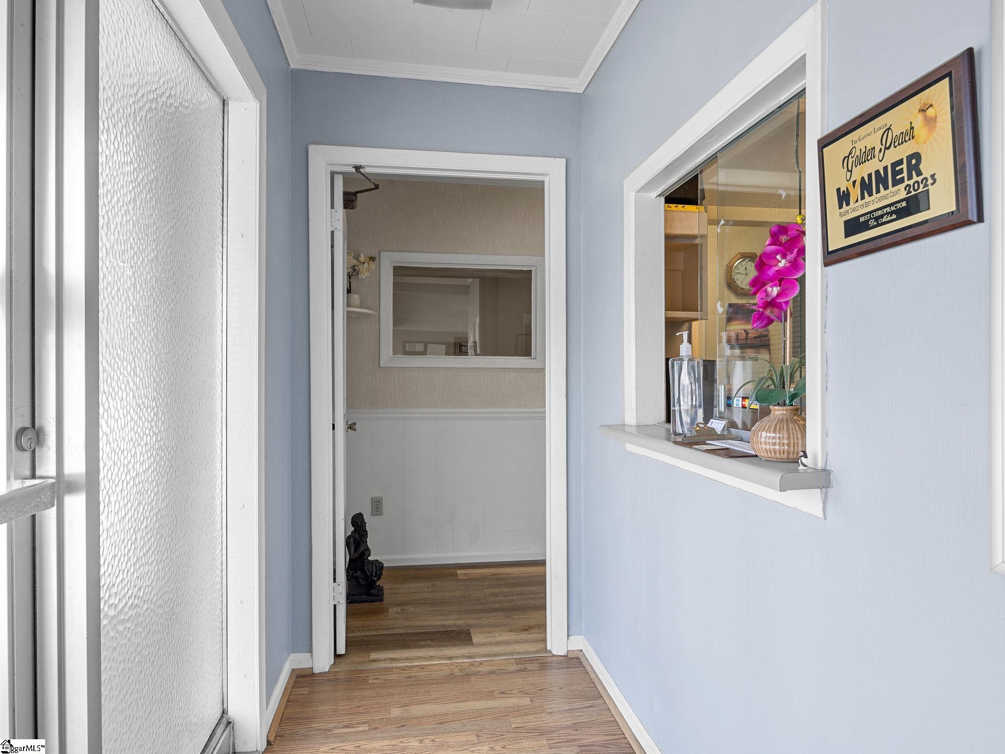 111 West Rutledge Avenue Gaffney, SC 29340 - Photo 8 of 37