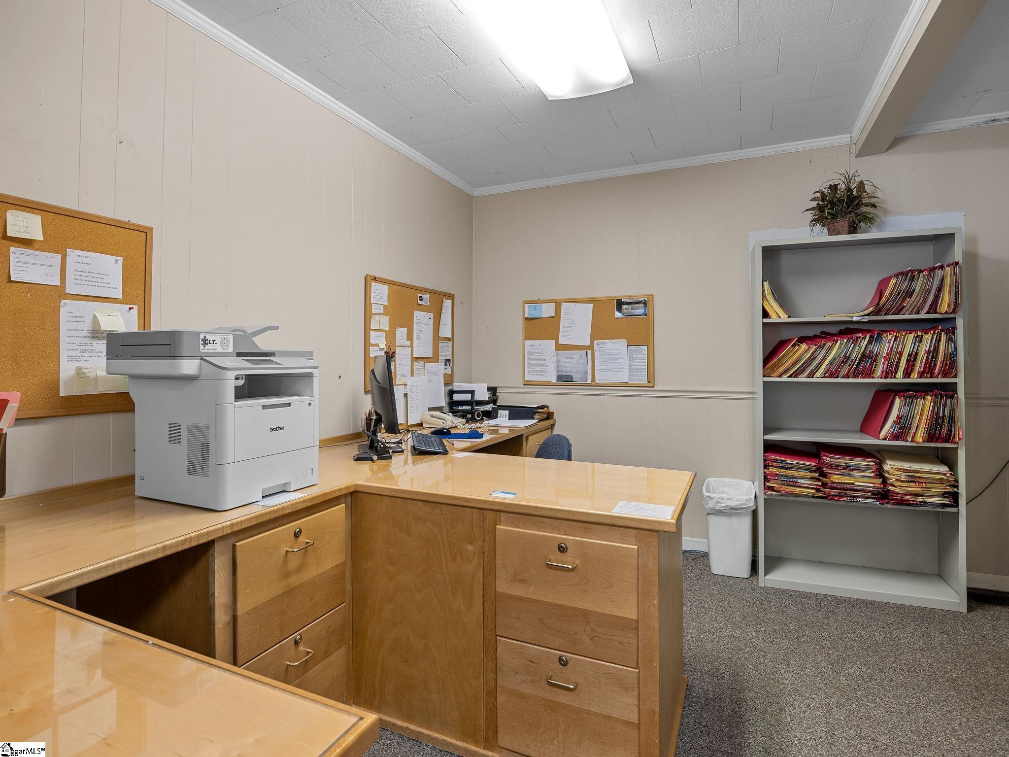 111 West Rutledge Avenue Gaffney, SC 29340 - Photo 9 of 37