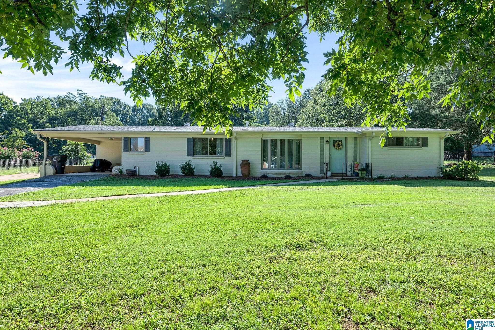 5015 Roselyn Road Bessemer, AL 35022 - Photo 1 of 31