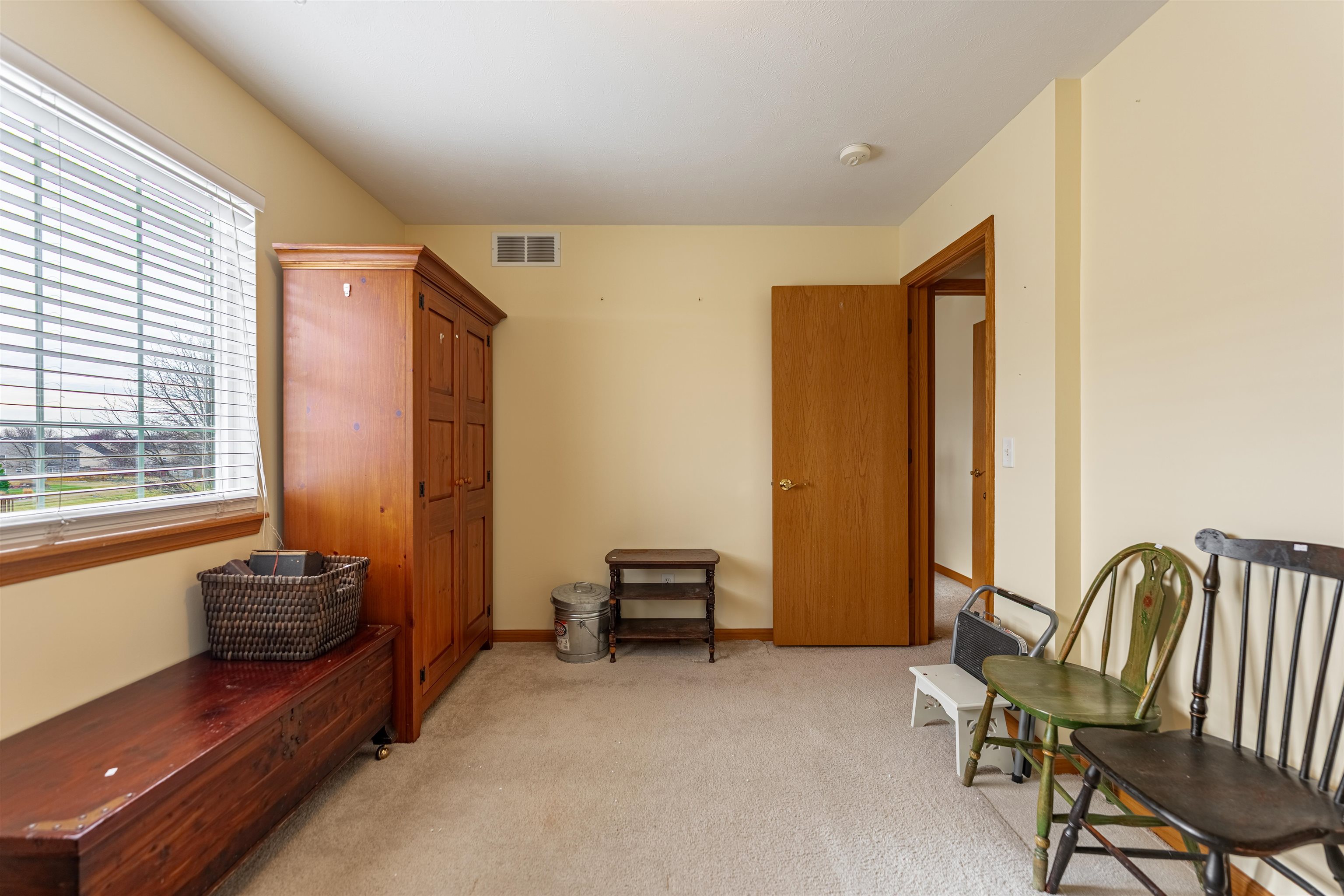 2155 Derby Lane Belvidere, IL 61008 - Photo 23 of 37 a view of a hallway with workspace and a window