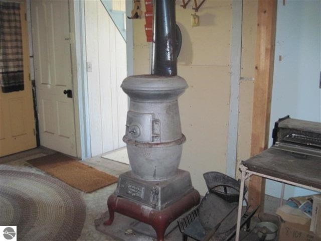 10238 19 Mile Road Tustin, MI 49688 - Photo 13 of 18 1792890-12.JPG