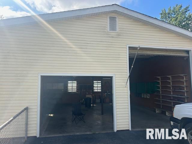 403 Oak Street Kincaid, IL 62540 - Photo 14 of 20