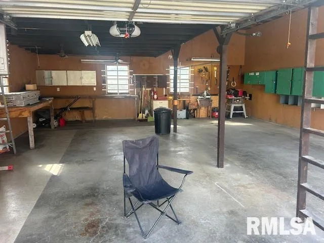 $75,000 | 403 Oak Street, Kincaid, IL 62540