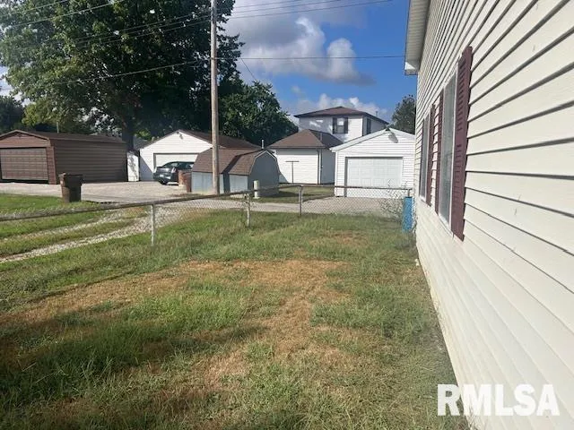 $75,000 | 403 Oak Street, Kincaid, IL 62540