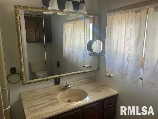 $75,000 | 403 Oak Street, Kincaid, IL 62540