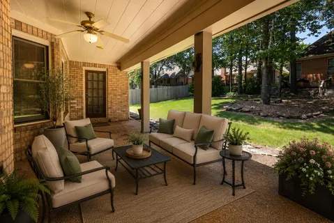 $299,000 | 8668 Wood Mills Drive West, Memphis, TN 38016