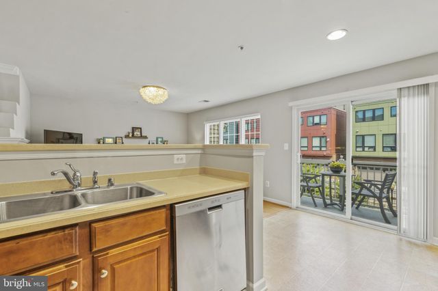 $650,000 | 497 Cameron Station Boulevard, Alexandria, VA 22304