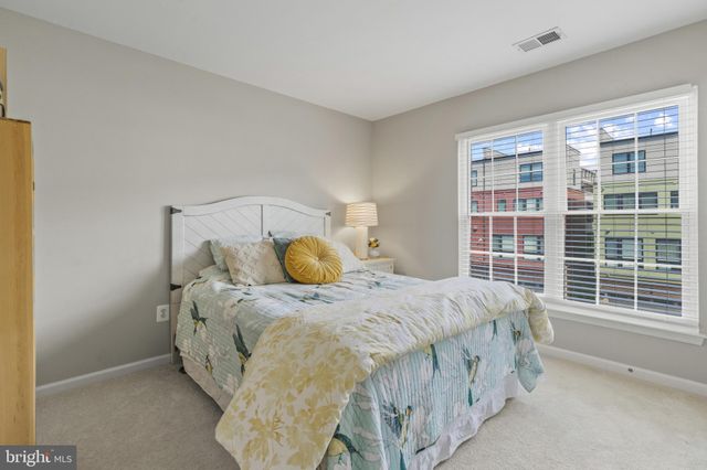 $650,000 | 497 Cameron Station Boulevard, Alexandria, VA 22304