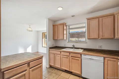 $389,000 | 1200 South Monaco St Parkway, Unit 26, Denver, CO 80224