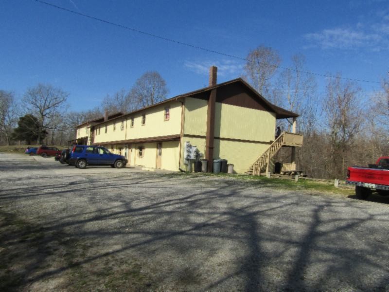 182 Ridge View Lane Baxter, TN 38544 - Photo 9 of 26 a house view with a outdoor space