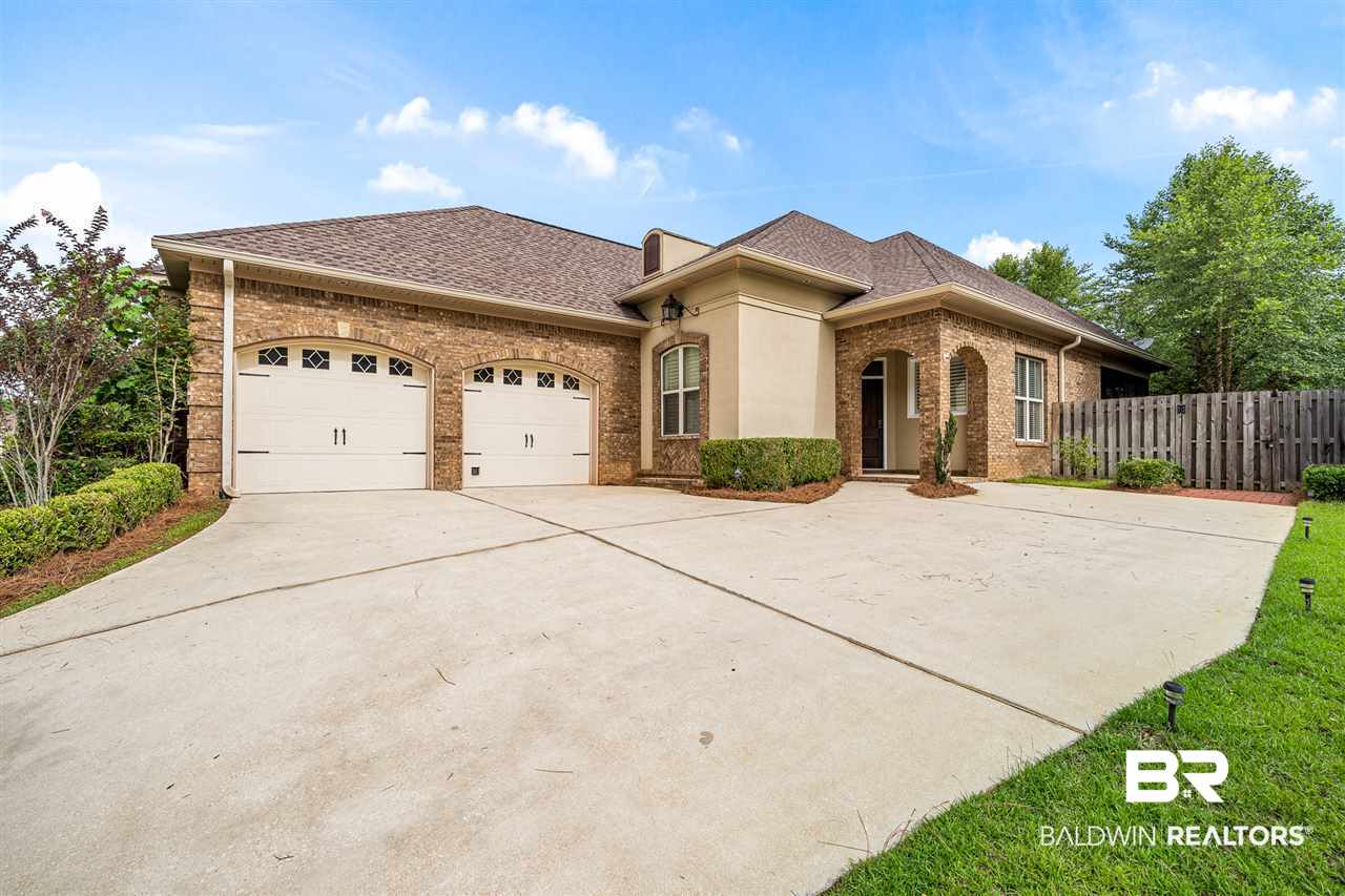 6140 Louise Place West Mobile, AL 36609 - Photo 2 of 29