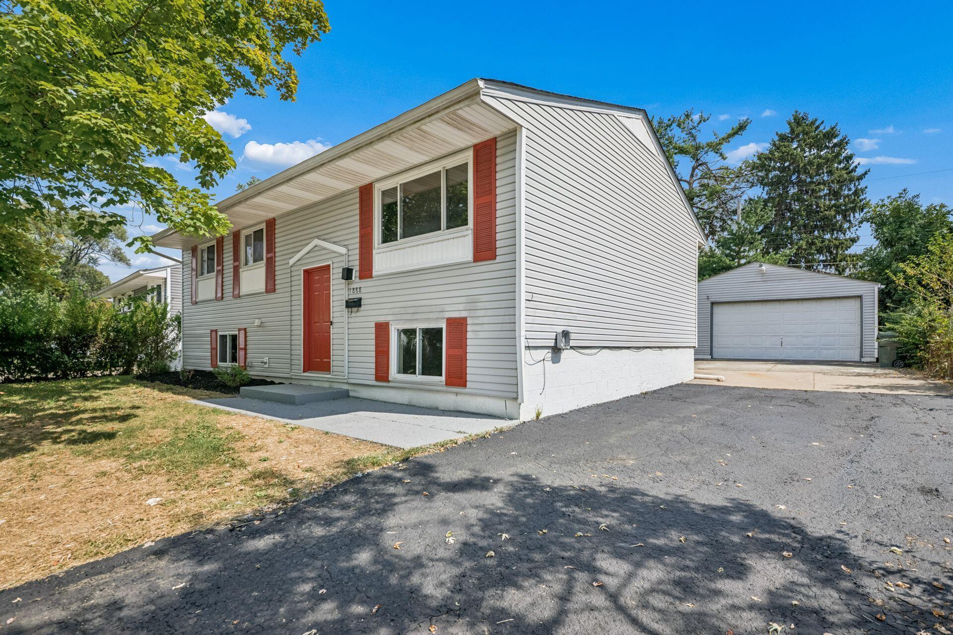 1888 Woodcrest Road Columbus, OH 43232 - Photo 5 of 61 001_7f_L 1888 Woodcrest Rd246