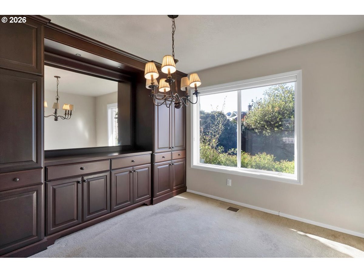 1116 Morse Lane Southwest Albany, OR 97321 - Photo 11 of 44