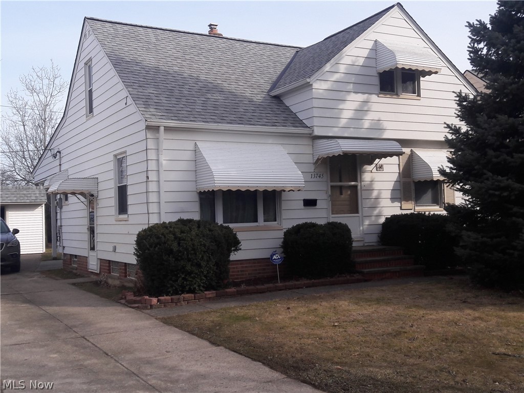 13745 Hathaway Road Garfield Heights, OH 44125 - Photo 1 of 16