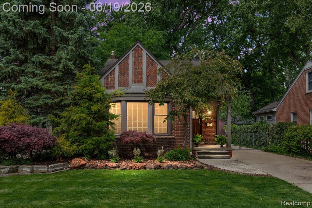 1113 Fernwood Road Royal Oak, MI 48067 - Photo 1 of 19