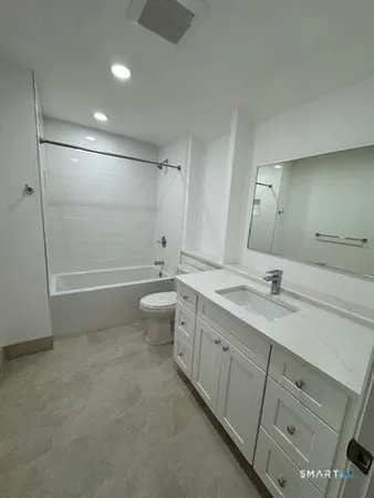 $2,561 | 38 B Putnam Green, Unit T, Greenwich, CT 06830