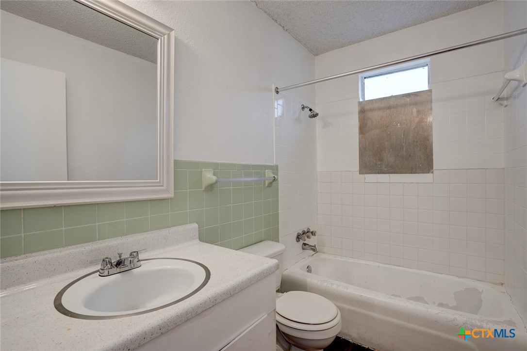 748 Old Martindale Road San Marcos, TX 78666 - Photo 16 of 19