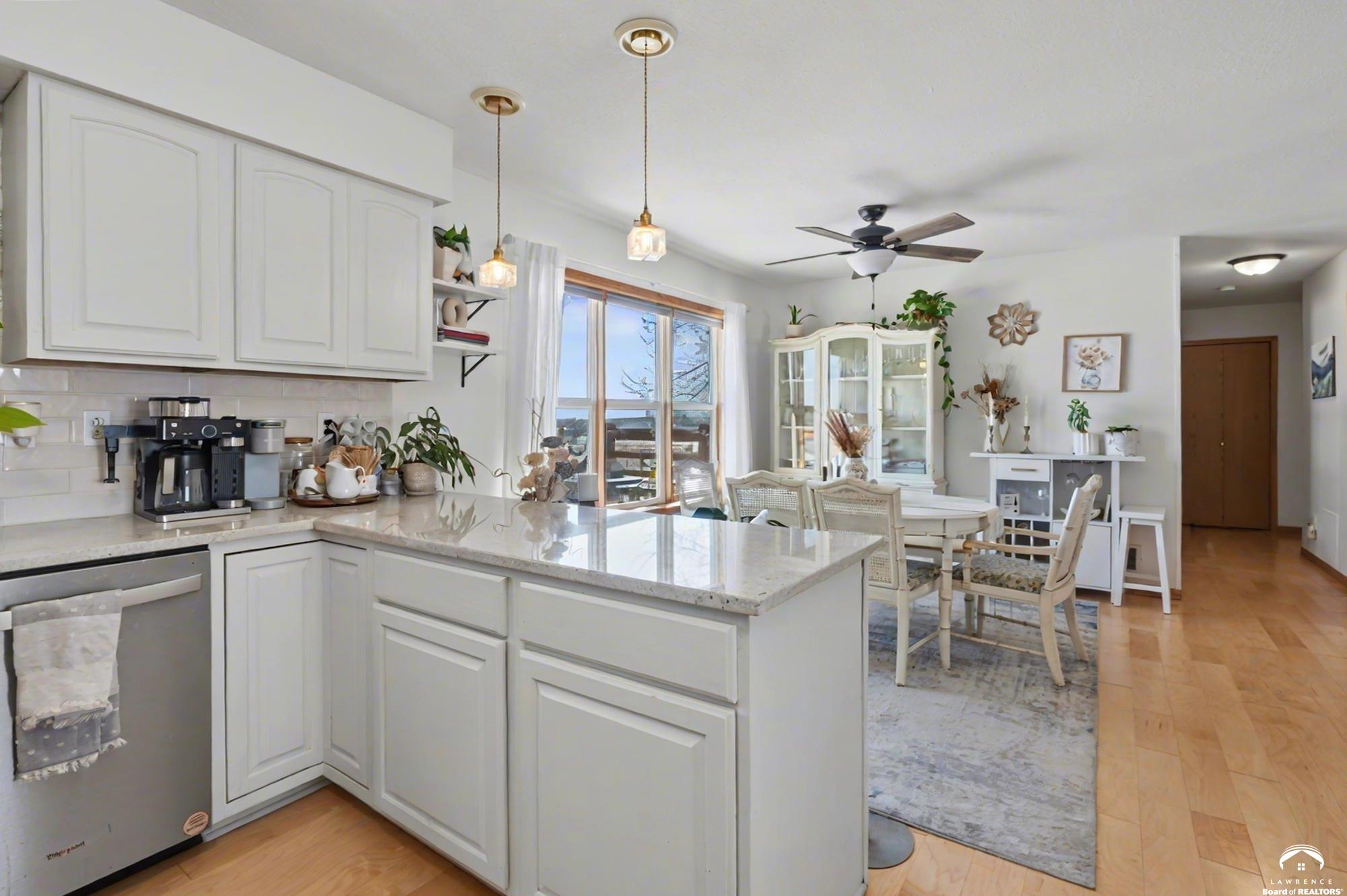 1298 East 250 Road Berryton, KS 66409 - Photo 13 of 40