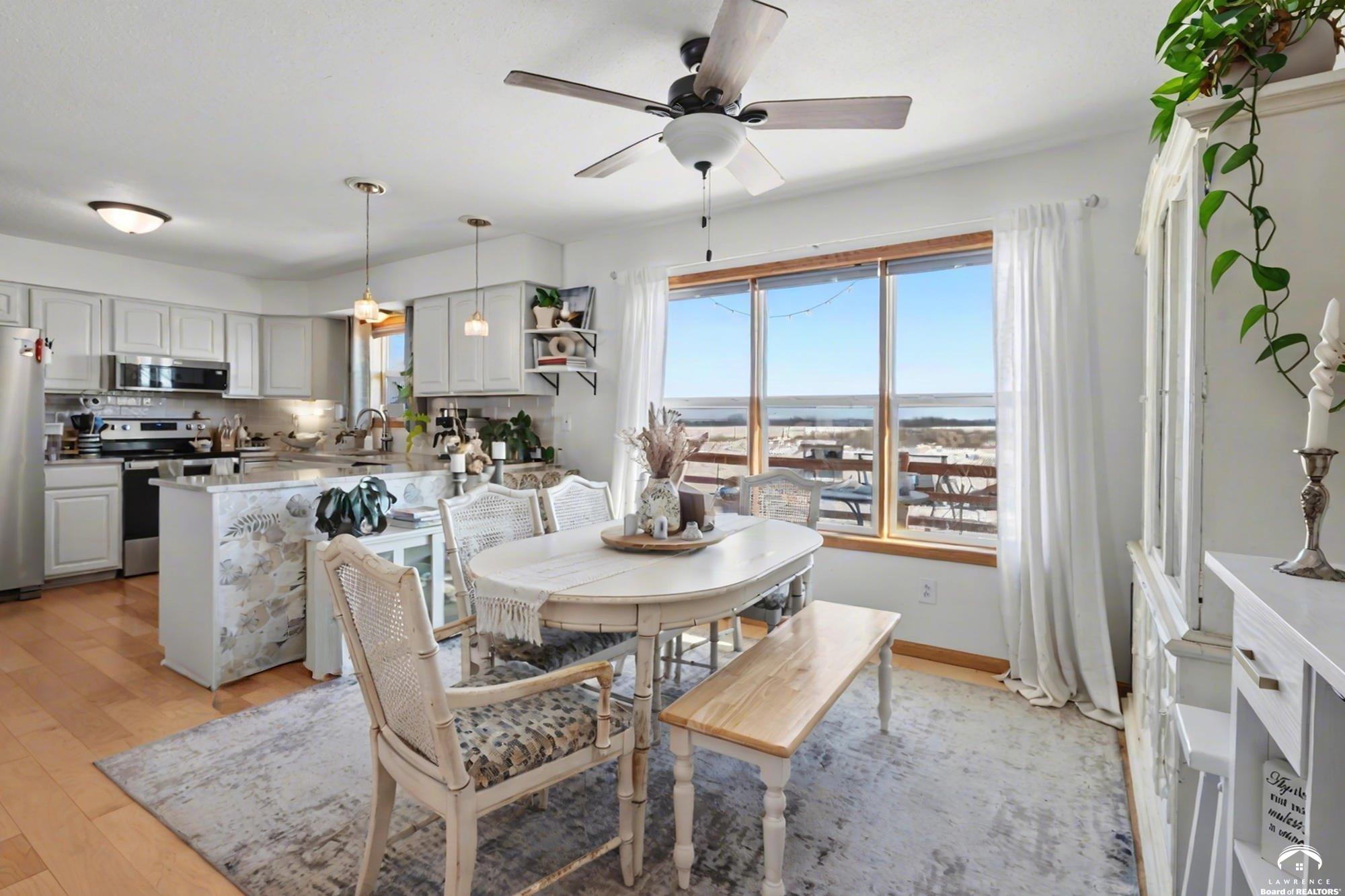 1298 East 250 Road Berryton, KS 66409 - Photo 16 of 40