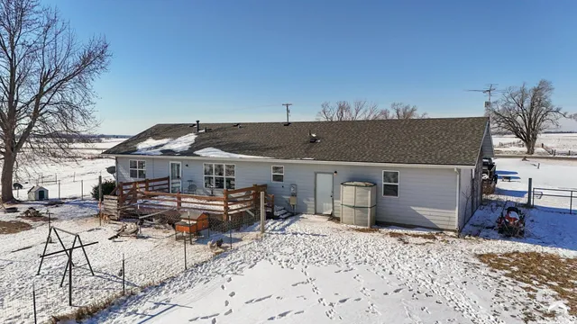 $389,000 | 1298 East 250 Road, Berryton, KS 66409