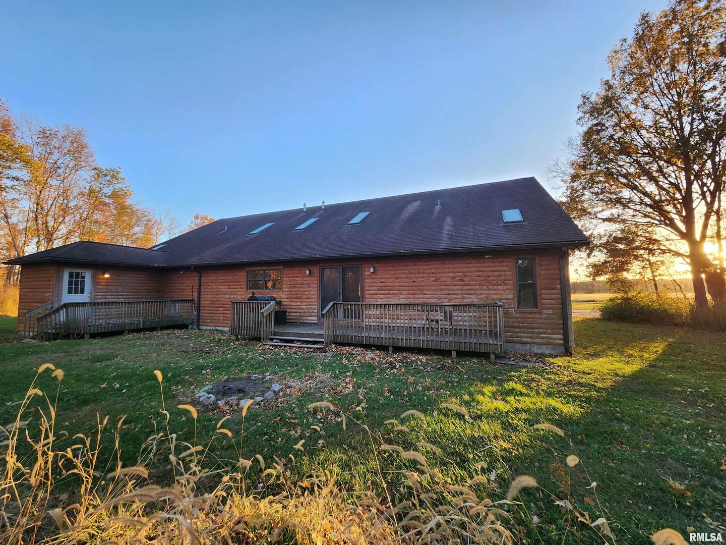 253 Ween Road De Soto, IL 62924 - Photo 40 of 56 a view of a house with a yard
