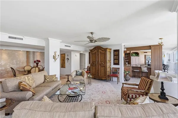 $2,796,000 | 4041 Gulf Shore Boulevard North, Unit 1007, Naples, FL 34103