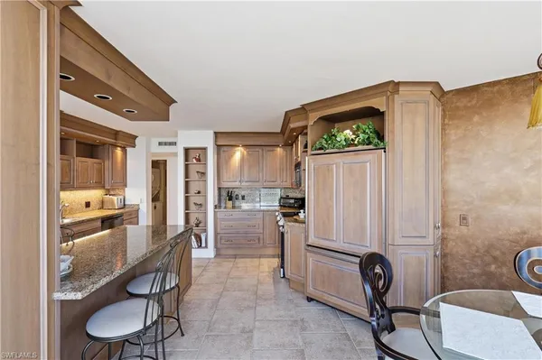 $2,796,000 | 4041 Gulf Shore Boulevard North, Unit 1007, Naples, FL 34103