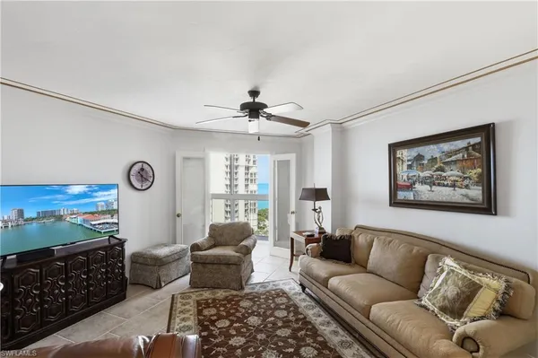 $2,796,000 | 4041 Gulf Shore Boulevard North, Unit 1007, Naples, FL 34103