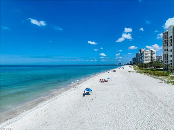 $2,796,000 | 4041 Gulf Shore Boulevard North, Unit 1007, Naples, FL 34103