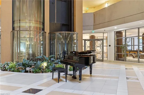 $2,796,000 | 4041 Gulf Shore Boulevard North, Unit 1007, Naples, FL 34103