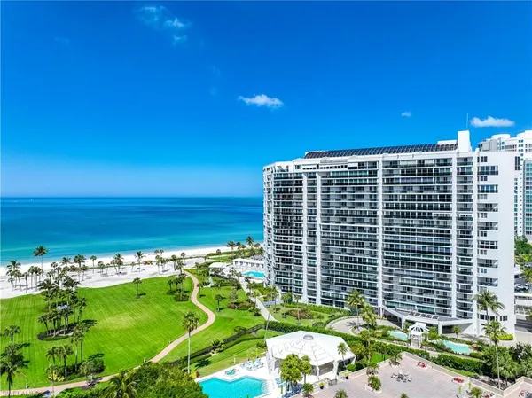 $2,796,000 | 4041 Gulf Shore Boulevard North, Unit 1007, Naples, FL 34103