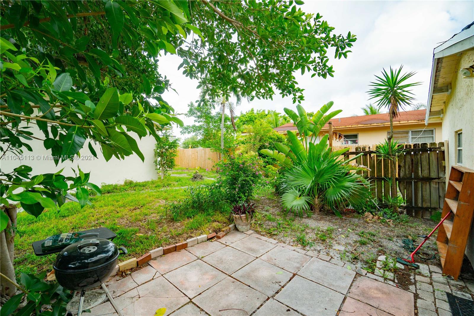 5808 Buchanan Street Hollywood, FL 33021 - Photo 11 of 21