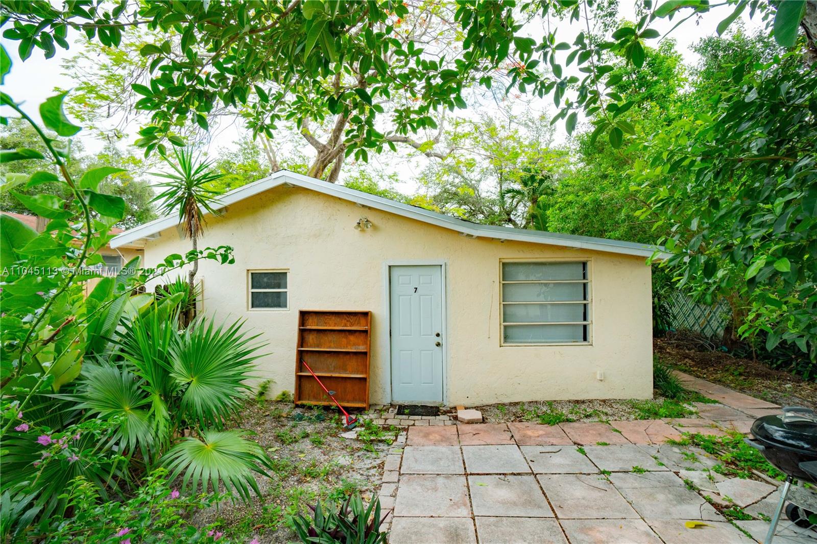 5808 Buchanan Street Hollywood, FL 33021 - Photo 7 of 21